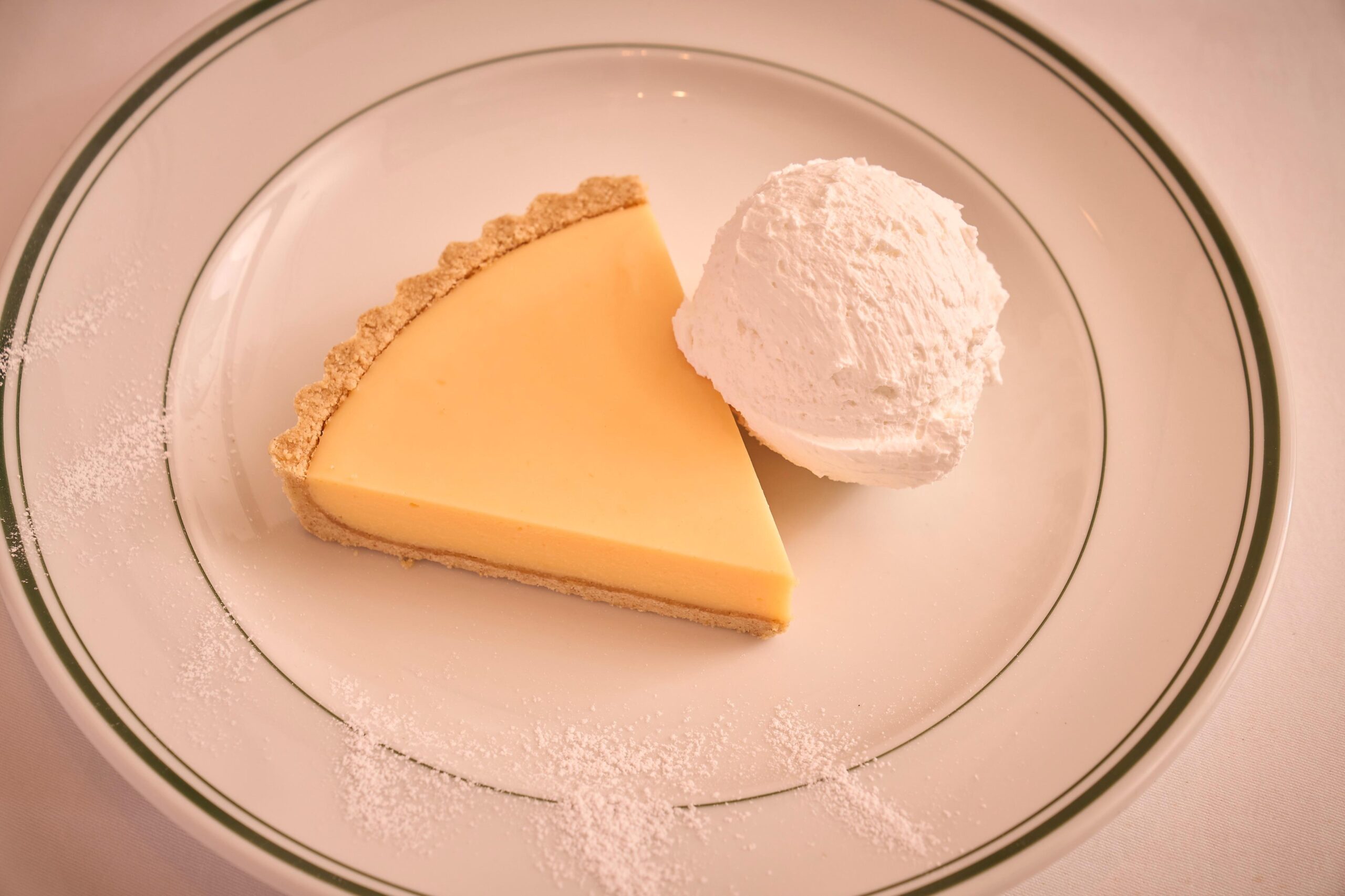 食後のひとときを彩る、こだわりのデザート。